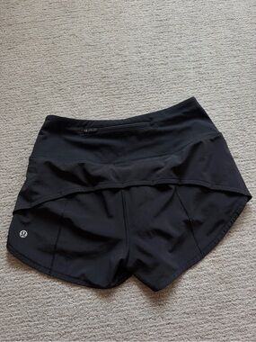 Lululemon Speed Up HR Short 2.5 (New)